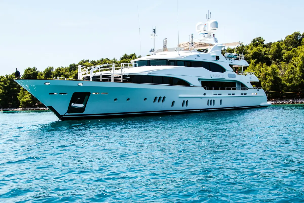 Sardinia Lux Yachts, Cerdeña — chárter de yates