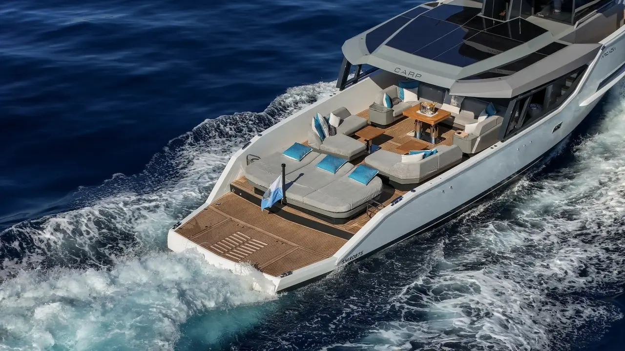 Arcadia Sherpa 60, salon — Sardinia Lux Yachts, Sardegna. Arcadia Sherpa 60 — 18.7m