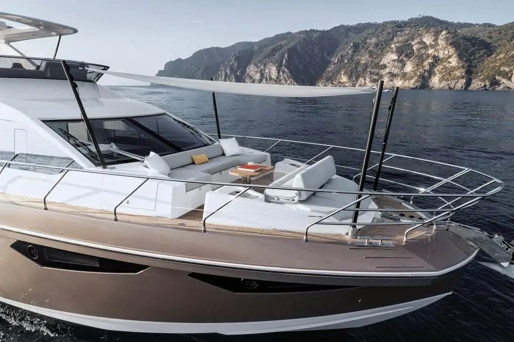 Azimut 60 Fly, ponte principale — Sardinia Lux Yachts, Sardegna. Azimut 60 Fly — 20m