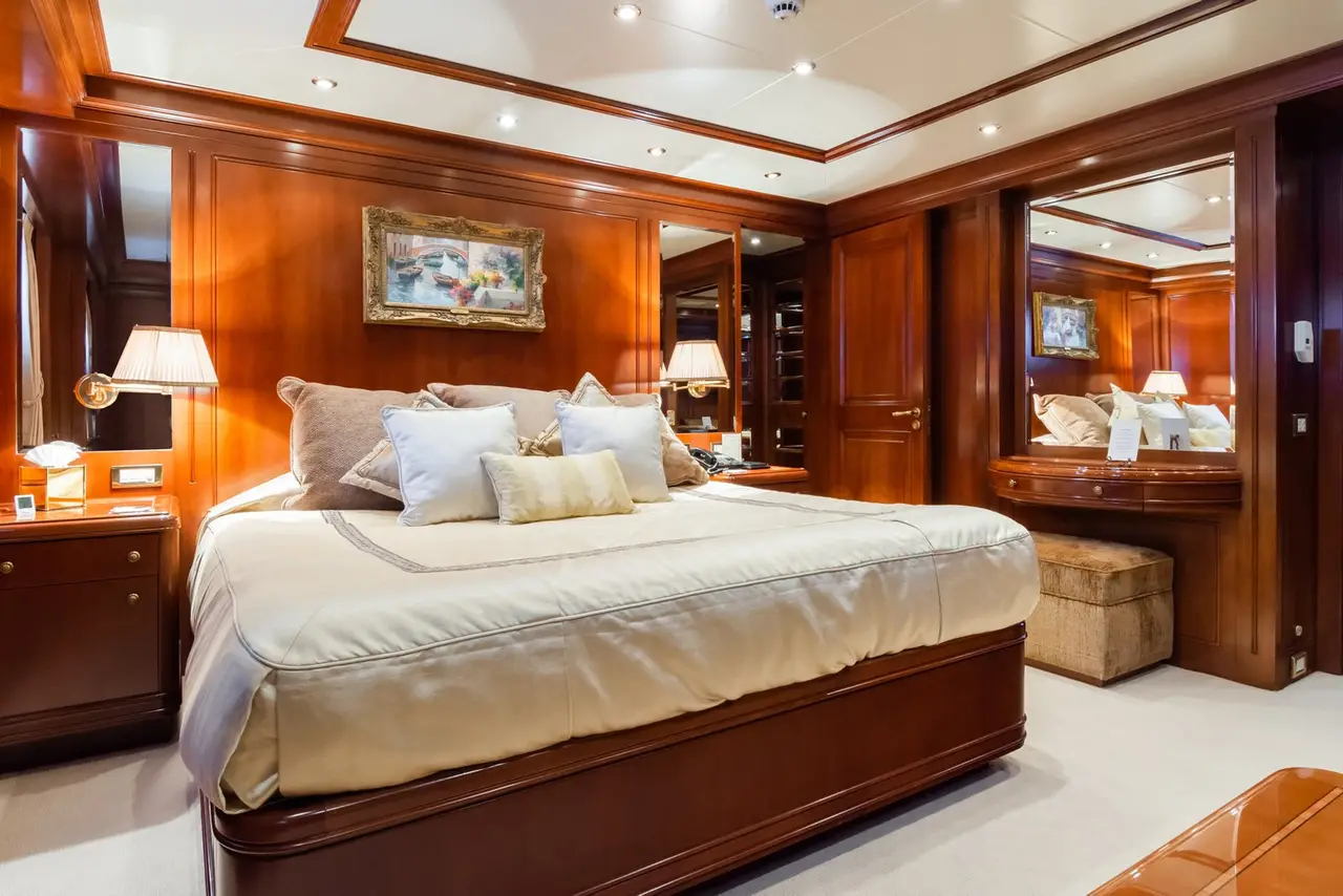 Apogee, ponte di poppa — Sardinia Lux Yachts, Sardegna. Apogee — 62.5m