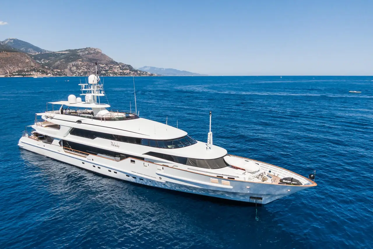 Cranchi A46, cabina principale — Sardinia Lux Yachts, Sardegna. Cranchi A46 — 14m