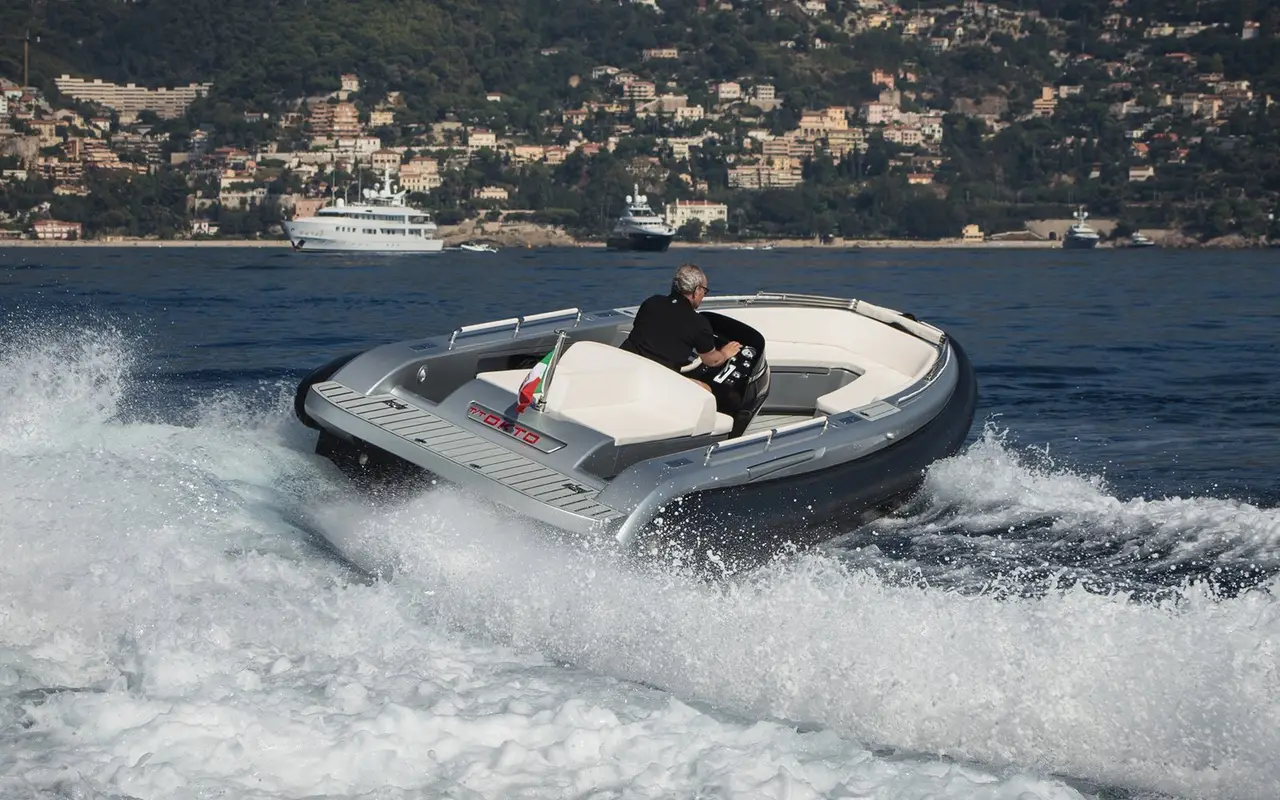 Dariel 7.5m, esterno — Sardinia Lux Yachts, Sardegna. Dariel 7.5m — 7.5m