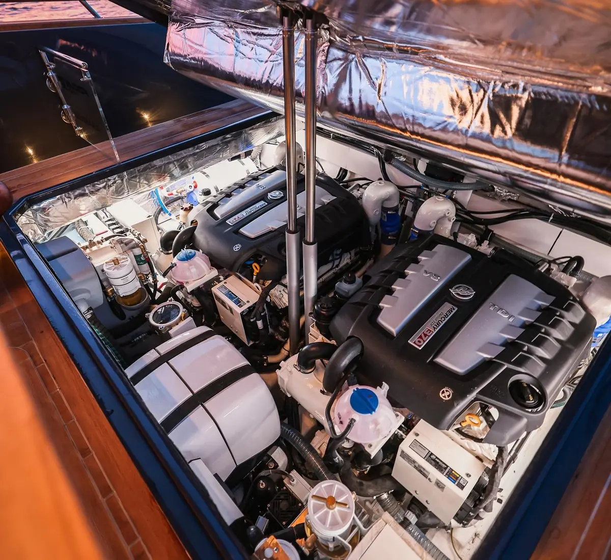 Forza 37, cabina principale — Sardinia Lux Yachts, Sardegna. Forza 37 — 20m