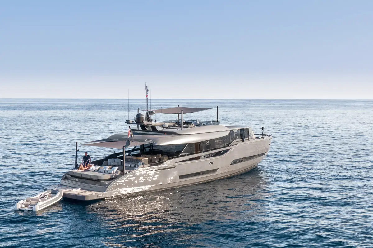 Extra 86, main deck — Sardinia Lux Yachts, Sardinia. Extra 86 — 26m