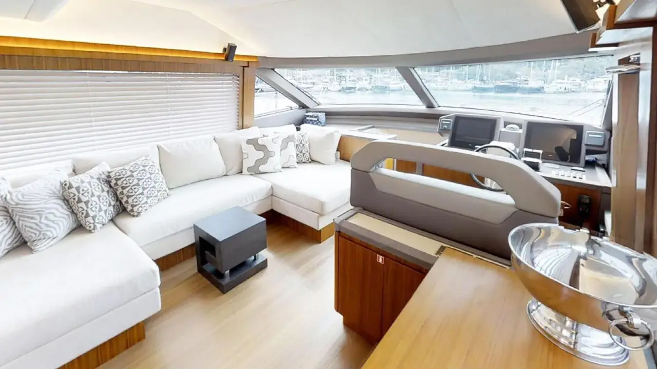 MCY66, exterior — Sardinia Lux Yachts, Cerdeña. Tardes tranquilas frente a la Costa Smeralda