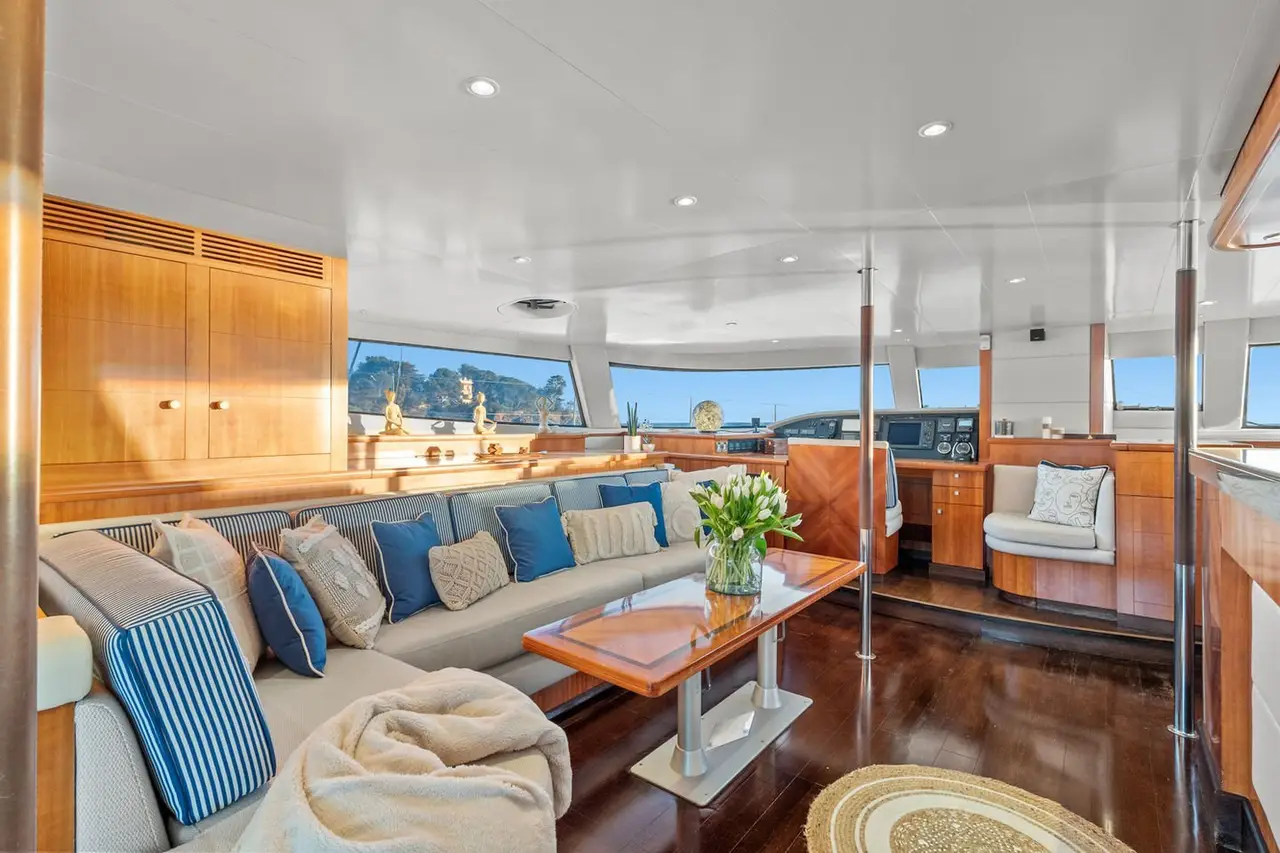 Moby-Dick, salón — Sardinia Lux Yachts, Cerdeña. Moby-Dick — 20m