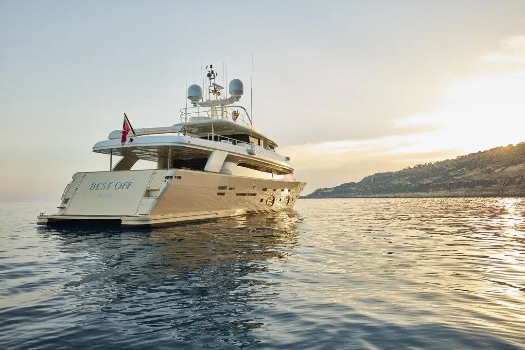 Navetta 33, esterno — Sardinia Lux Yachts, Sardegna. Navetta 33 — 33m