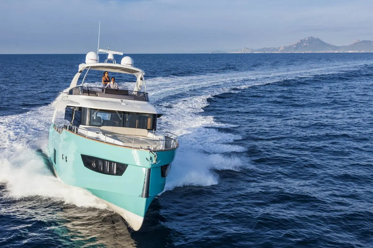 Navetta 58, ponte principale — Sardinia Lux Yachts, Sardegna. Navetta 58 — 17m