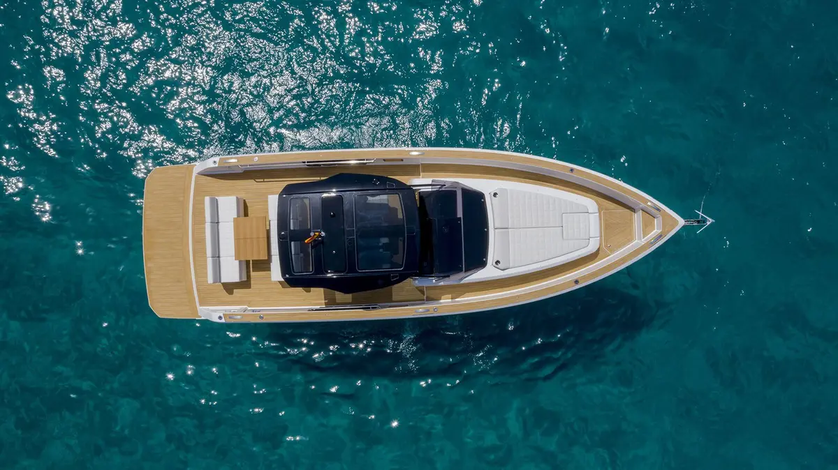 Pardo 38, ponte principale — Sardinia Lux Yachts, Sardegna. Pardo 38 — 11.56m
