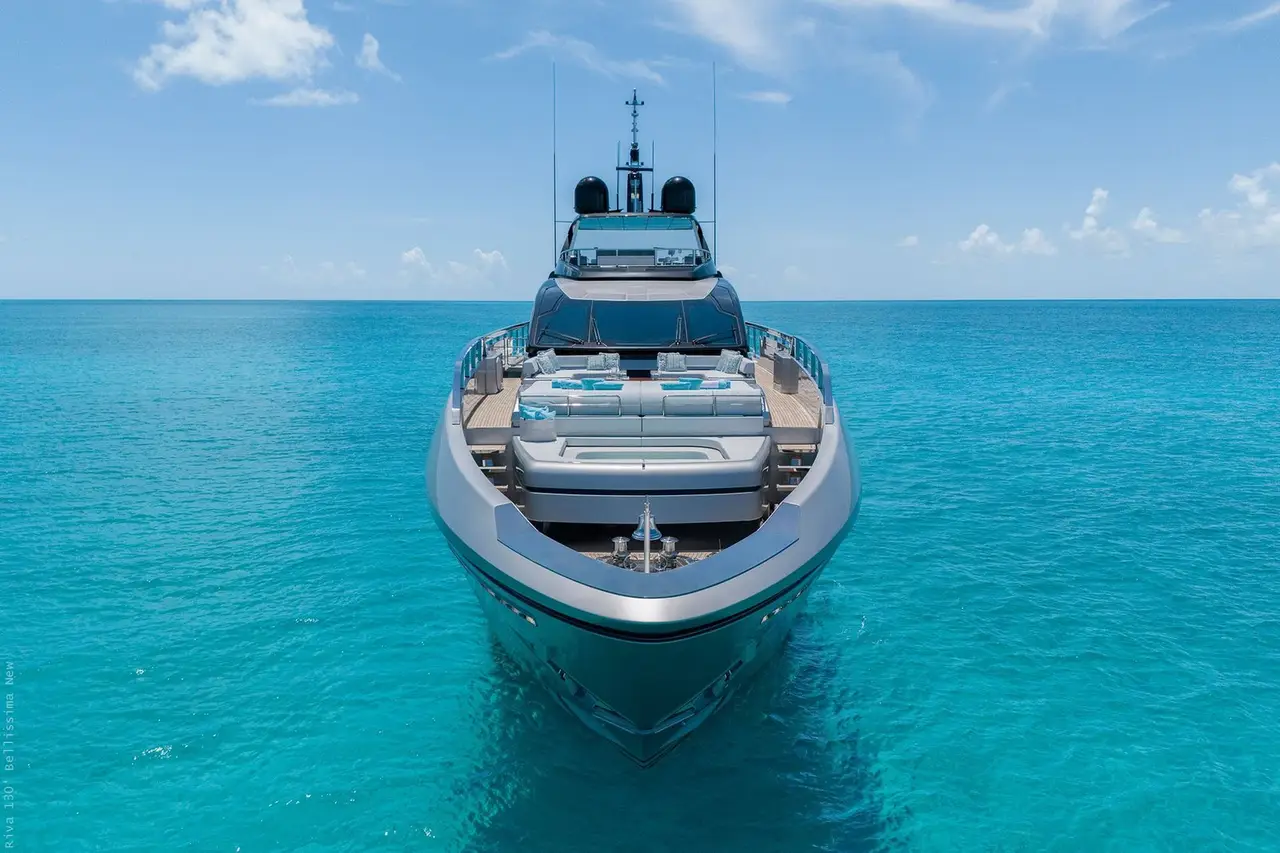 Riva 130, esterno — Sardinia Lux Yachts, Sardegna. Riva 130 — 40m