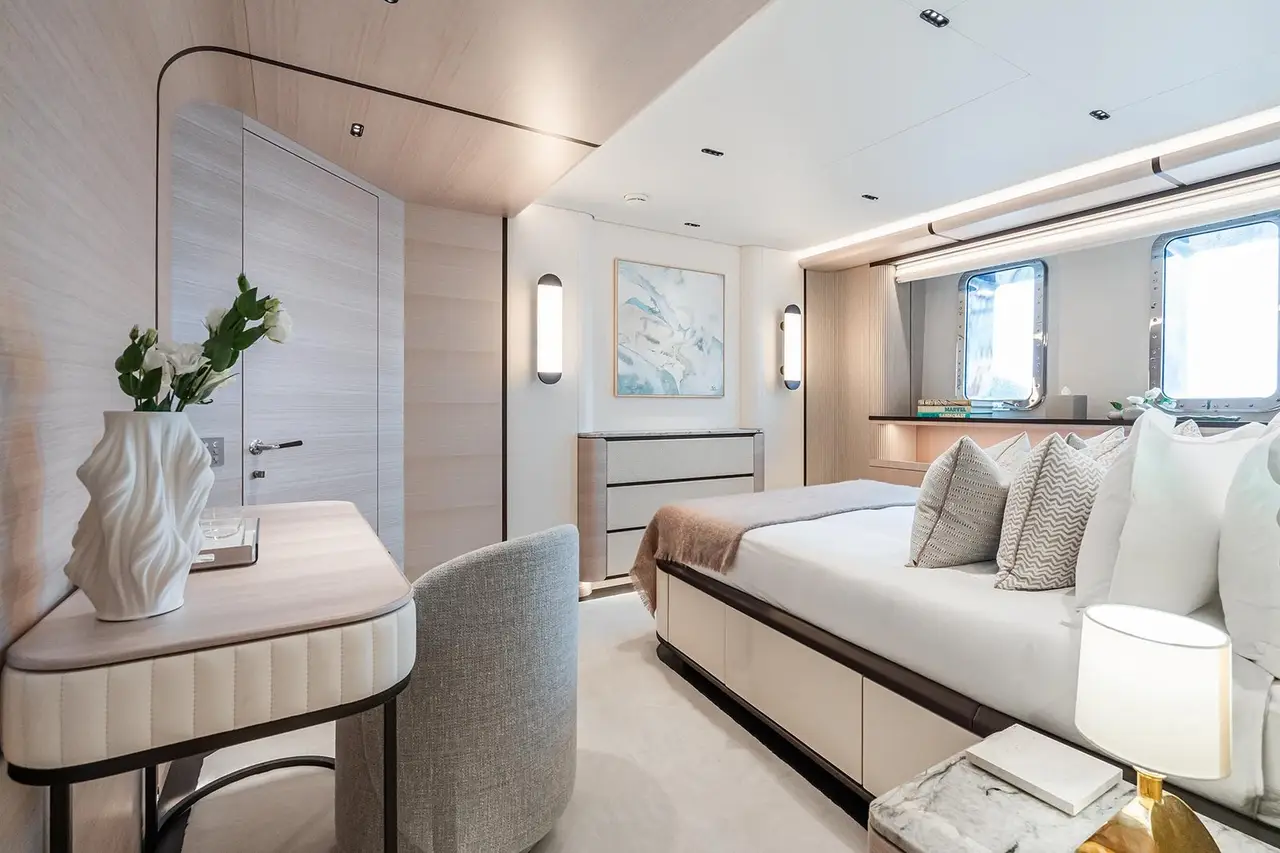 M, ponte di poppa — Sardinia Lux Yachts, Sardegna. M — 47m