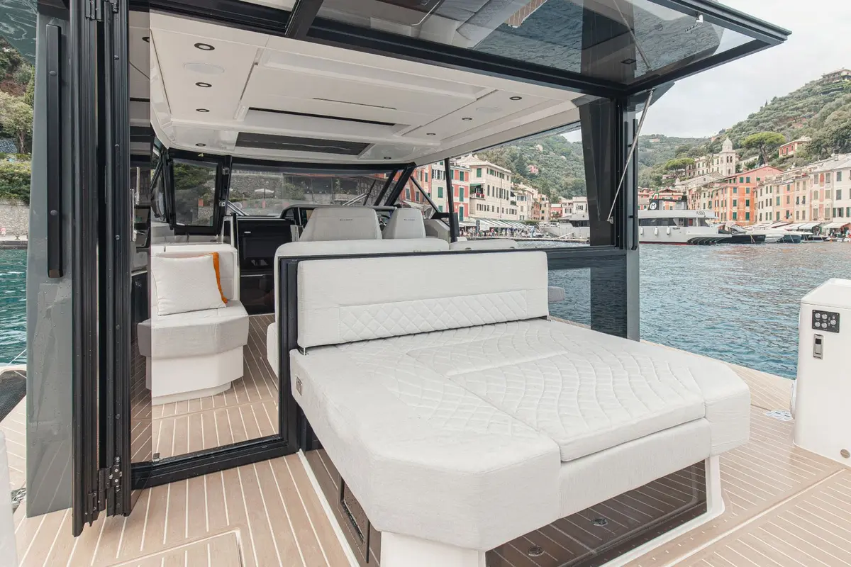 Saxdor 400 GTO, master cabin — Sardinia Lux Yachts, Sardinia. Saxdor 400 GTO — 12.4m