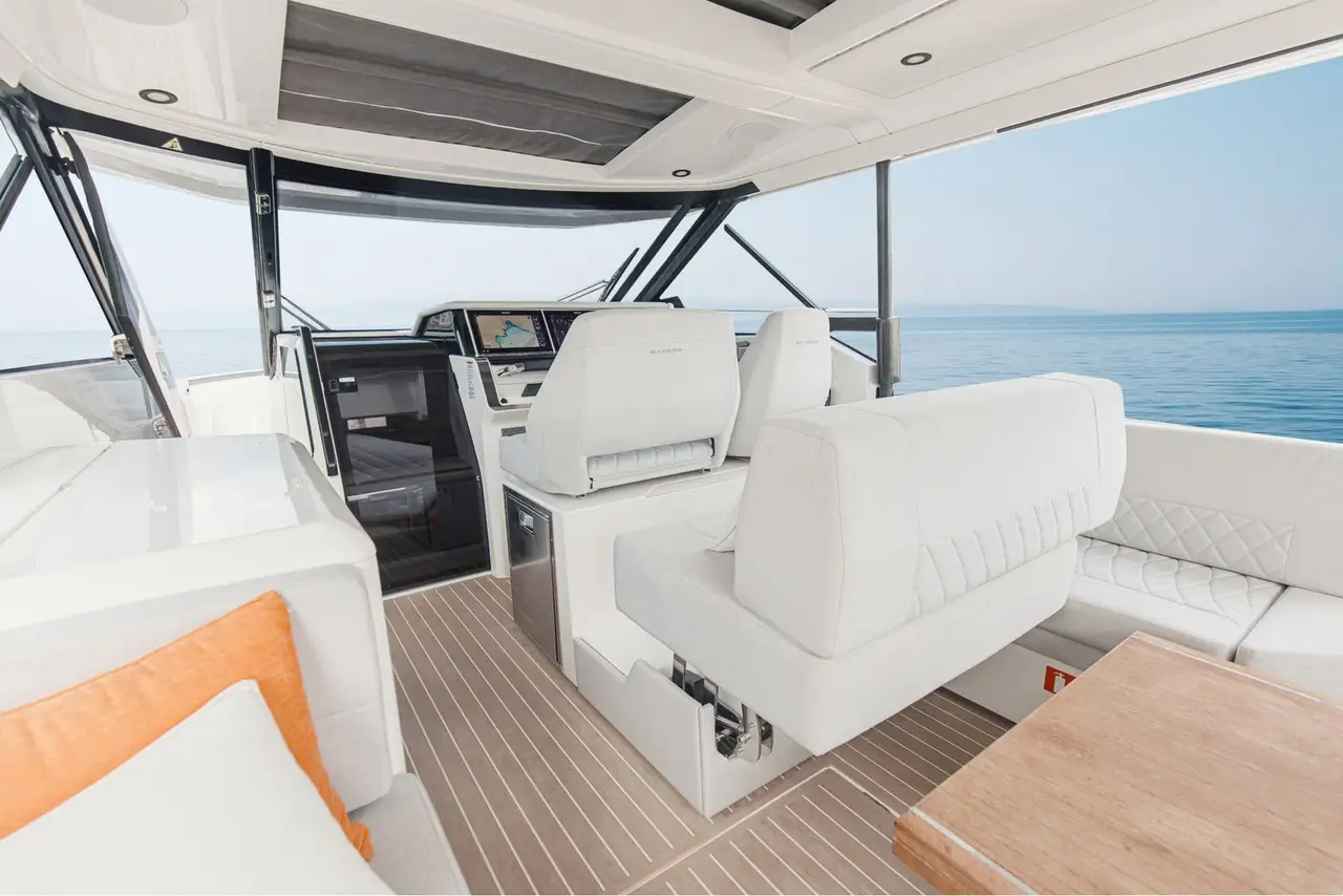 Saxdor 400 GTO, main deck — Sardinia Lux Yachts, Sardinia. Quick sunset runs between Costa Smeralda's granite coves