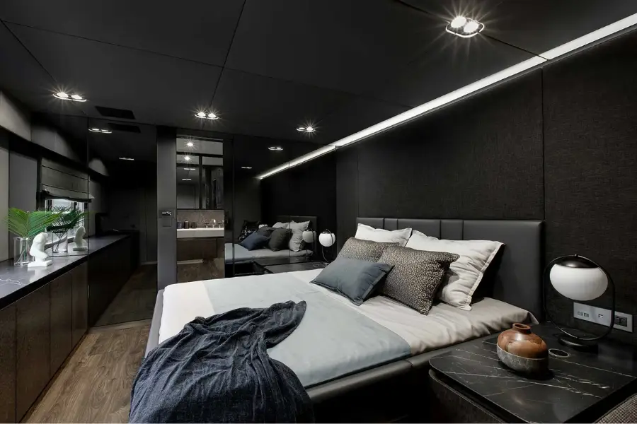 Sunreef 80, ponte principale — Sardinia Lux Yachts, Sardegna. Sunreef 80 — 23.9m