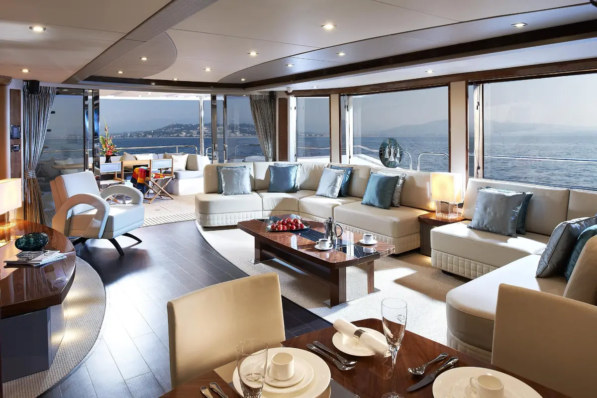 Sunseeker 28, esterno — Sardinia Lux Yachts, Sardegna. Sunseeker 28 — 28m