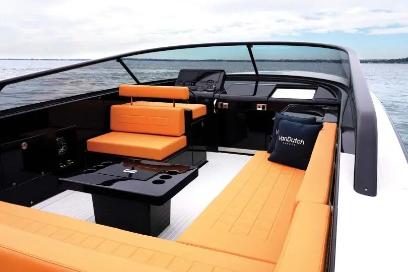 VanDutch 40, salon — Sardinia Lux Yachts, Sardegna. VanDutch 40 — 12m