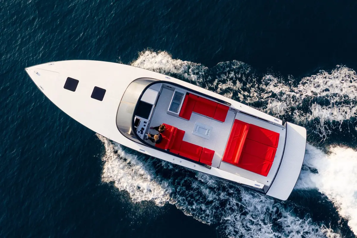 Vandutch 48, salon — Sardinia Lux Yachts, Sardegna. Vandutch 48 — 15m