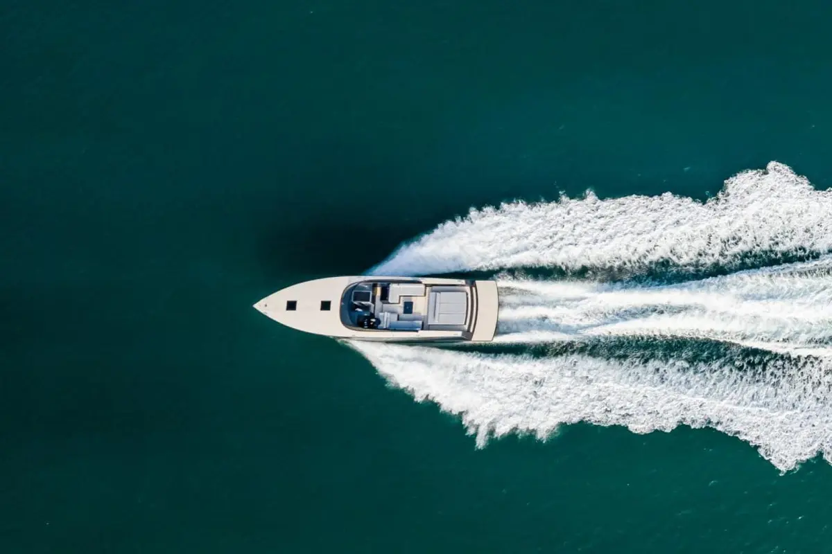 Vandutch 55, ponte principale — Sardinia Lux Yachts, Sardegna. Vandutch 55 — 16m