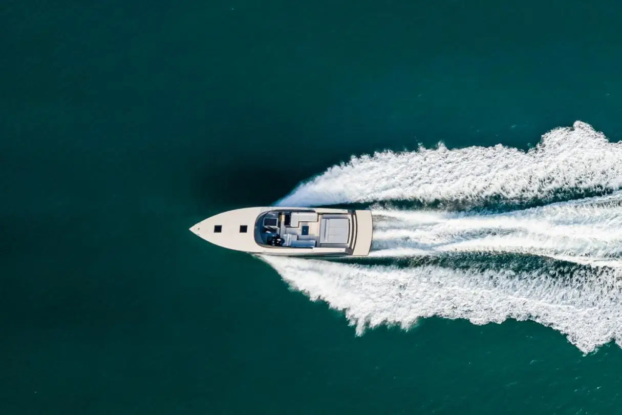Vandutch 55, ponte principale — Sardinia Lux Yachts, Sardegna. Vandutch 55 — 16m