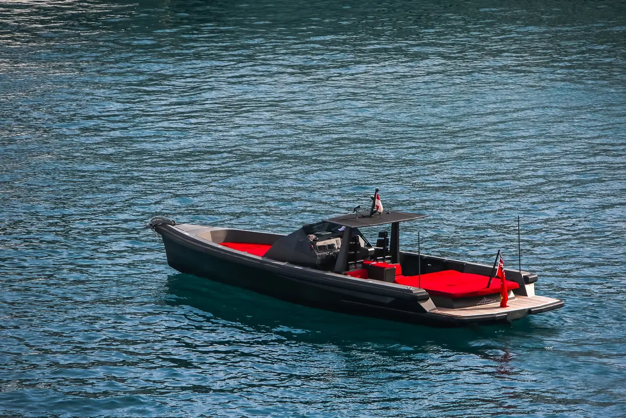 Wally 45, ponte principale — Sardinia Lux Yachts, Sardegna. Wally 45 — 13m
