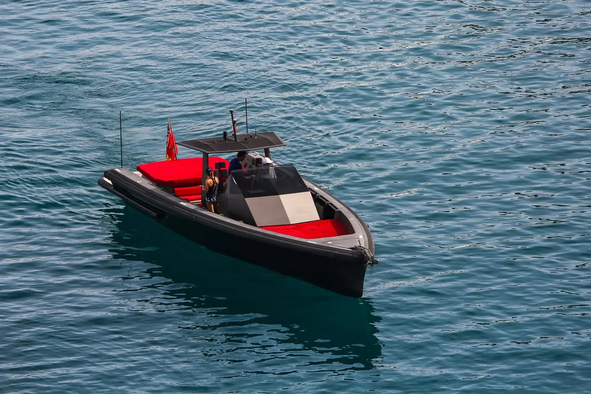 Wally 45, cubierta de popa — Sardinia Lux Yachts, Cerdeña. Wally 45 — 13m